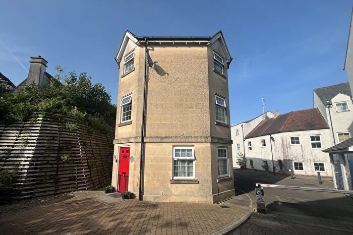 3 Bedroom Detached House For Sale In Eastcliff, Portishead, Bristol, BS20