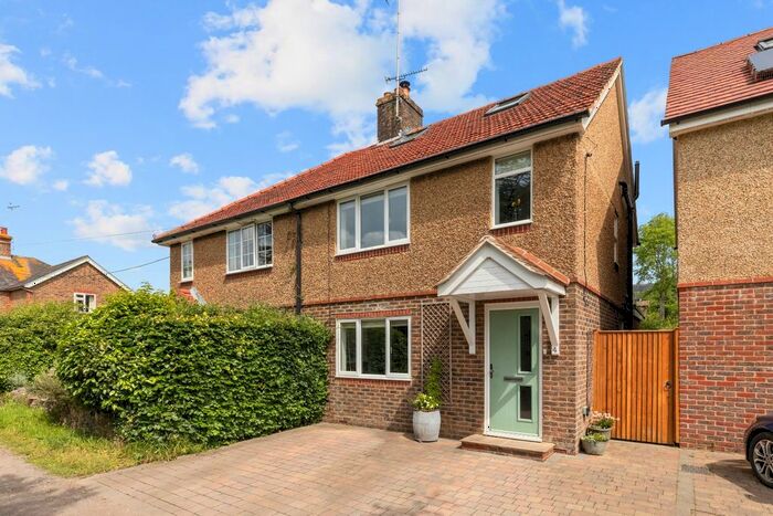3 Bedroom Semi-Detached House For Sale In Strawlands, Plumpton Green, Lewes, BN7