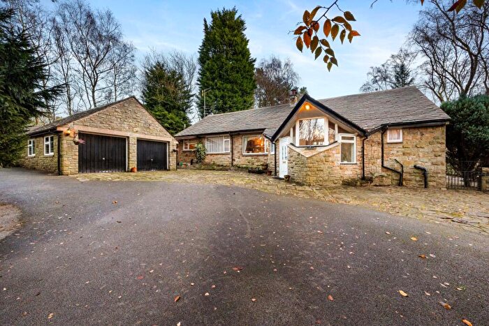 3 Bedroom Detached Bungalow For Sale In High Peak Derbyshire, SK22