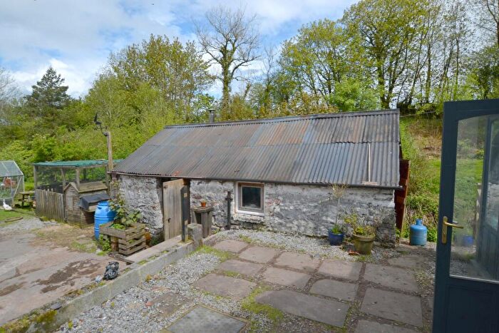 2 Bedroom Detached House For Sale In Llangadog Carmarthenshire, SA19