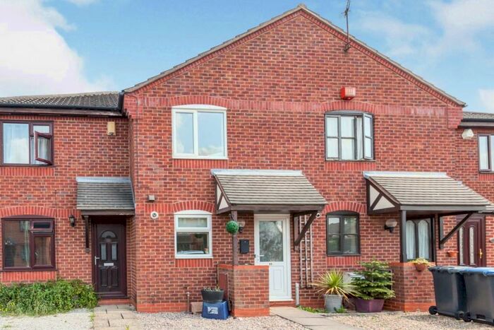 2 Bedroom Terraced House To Rent In Wensum Close, Hinckley, Leicestershire, LE10