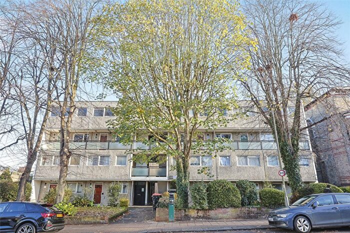 3 Bedroom Maisonette To Rent In Carlton Drive, London, SW15
