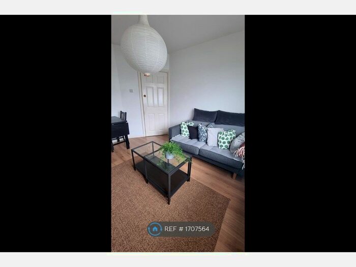 1 Bedroom Semi-Detached House To Rent In Carr Road, London, UB5