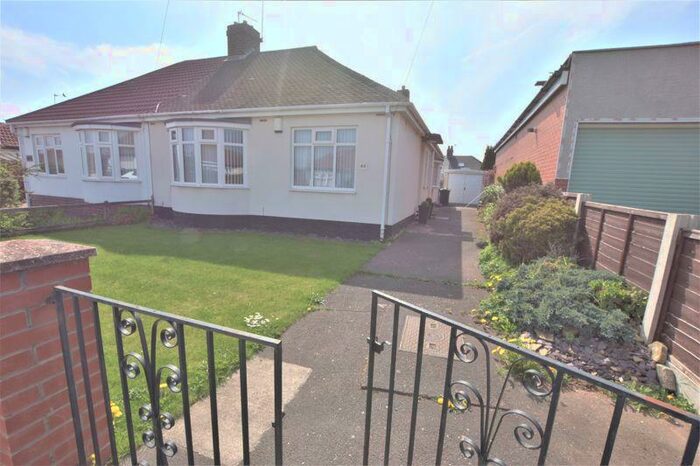 2 Bedroom Semi-Detached Bungalow To Rent In Craythorne Gardens, North Heaton, NE6