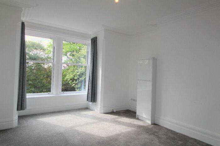 2 Bedroom Flat To Rent In St. Annes Road East, Lytham-St-Annes FY8