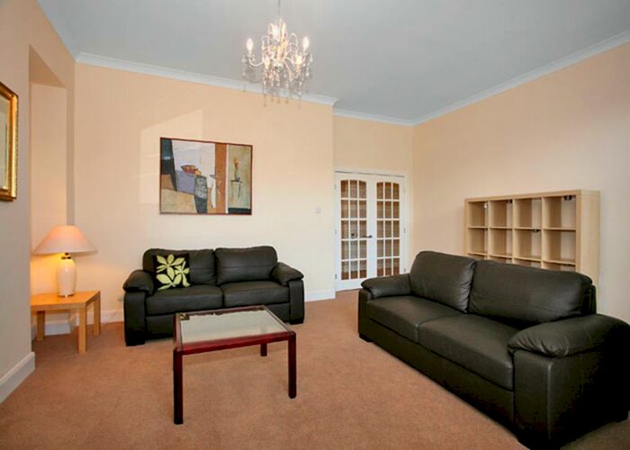 4 Bedroom Flat To Rent In Rosemount Place, First Floor, AB25