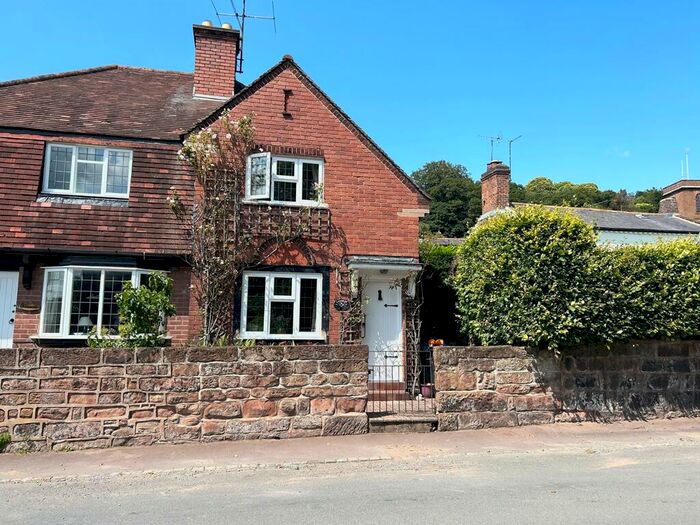 3 Bedroom Cottage For Sale In The Village, CH64