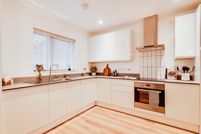 3 Bedroom Terraced House For Sale In Oakfield, Plot, Swindon, SN3