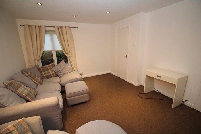 3 Bedroom Flat To Rent In Linen Court, Salford, M3