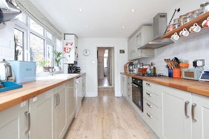 3 Bedroom Terraced House For Sale In Howbury Road, Nunhead, SE15