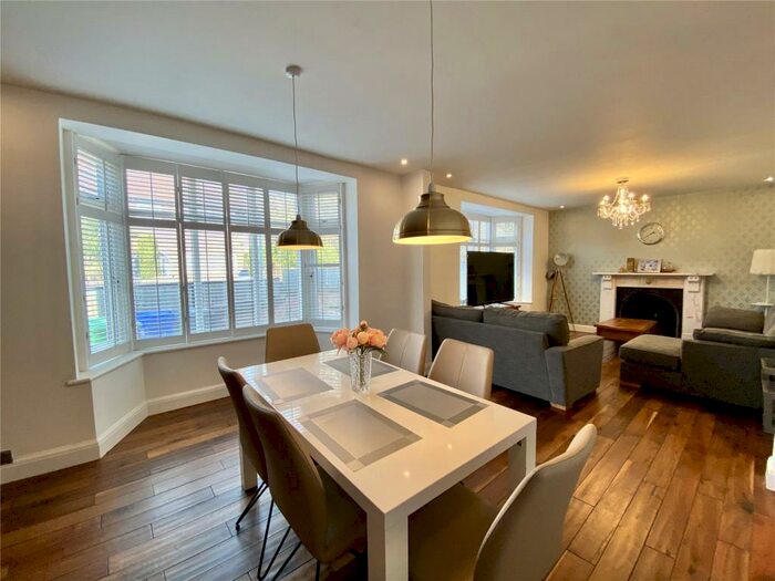 4 Bedroom Detached House For Sale In Westholme Road, Didsbury, Manchester, M20