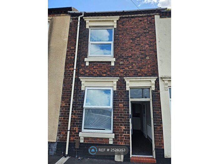3 Bedroom Terraced House To Rent In Regent Road, Stoke-On-Trent, ST1