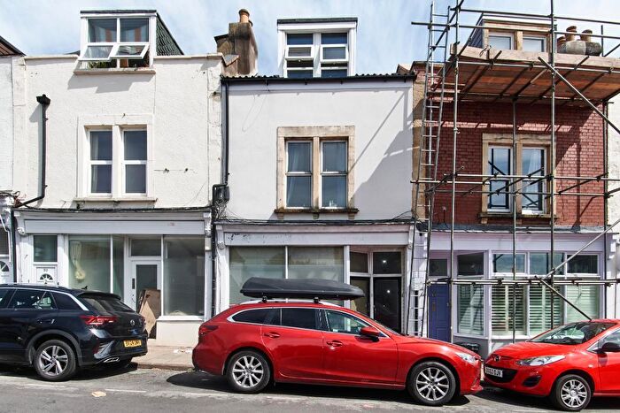3 Bedroom Maisonette To Rent In Lower Redland Road, Redland, Bristol, BS6