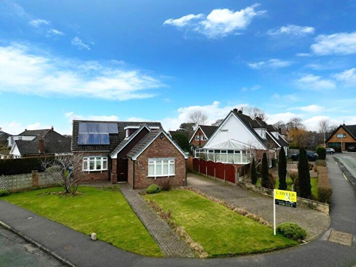 4 Bedroom Detached House For Sale In Chatsworth Road, High Lane, Stockport, Cheshire, SK6