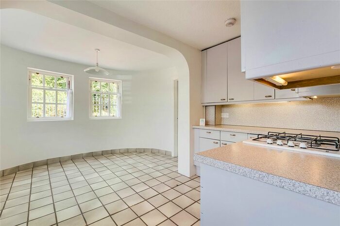 2 Bedroom End Of Terrace House To Rent In St. Hilda's Road, Barnes, SW13