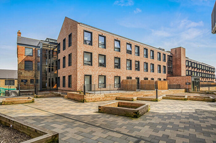 1 Bedroom Apartment To Rent In Leigh Street, High Wycombe, HP11