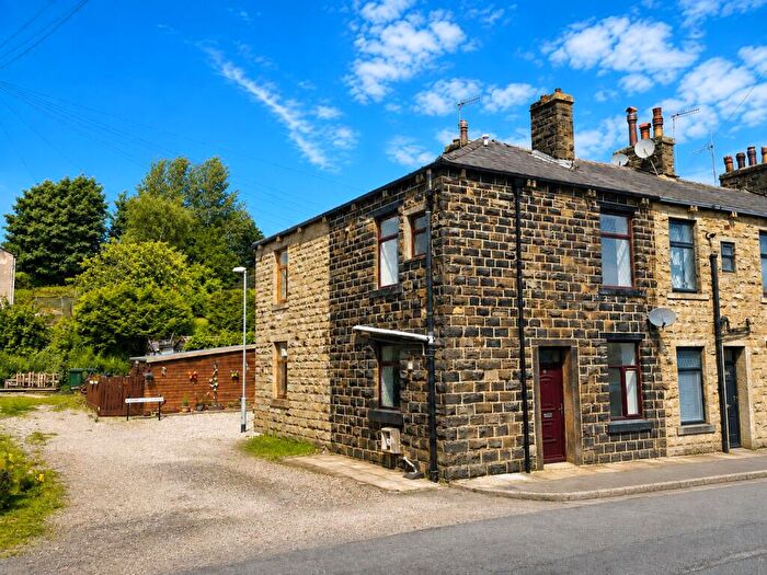 2 Bedroom End Of Terrace House For Sale In Tunstead Road, Stacksteads, Rossendale, OL13