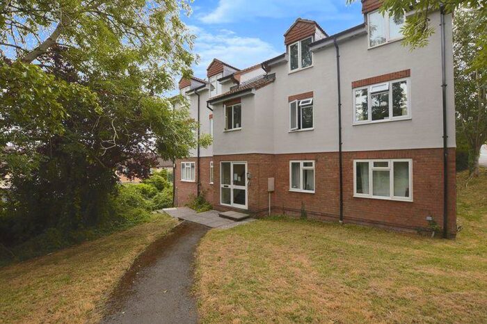 2 Bedroom Ground Flat To Rent In Ramleaze Drive, Salisbury, SP2