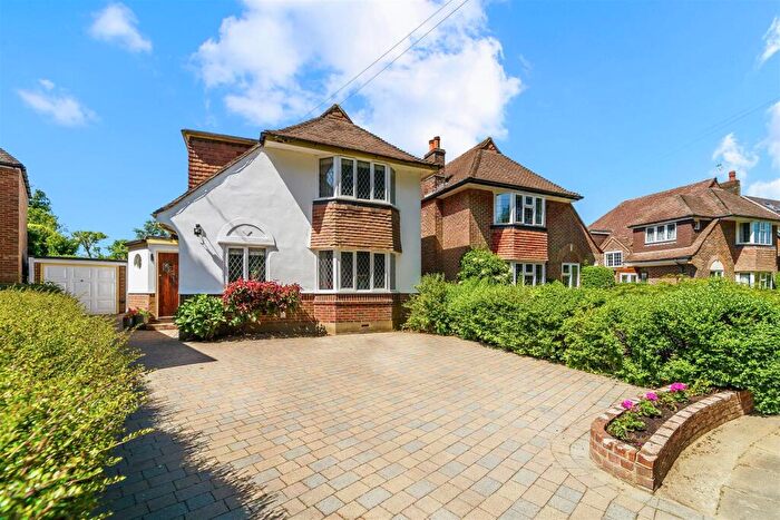 4 Bedroom Detached House For Sale In Tangier Way, Burgh Heath, Tadworth, KT20