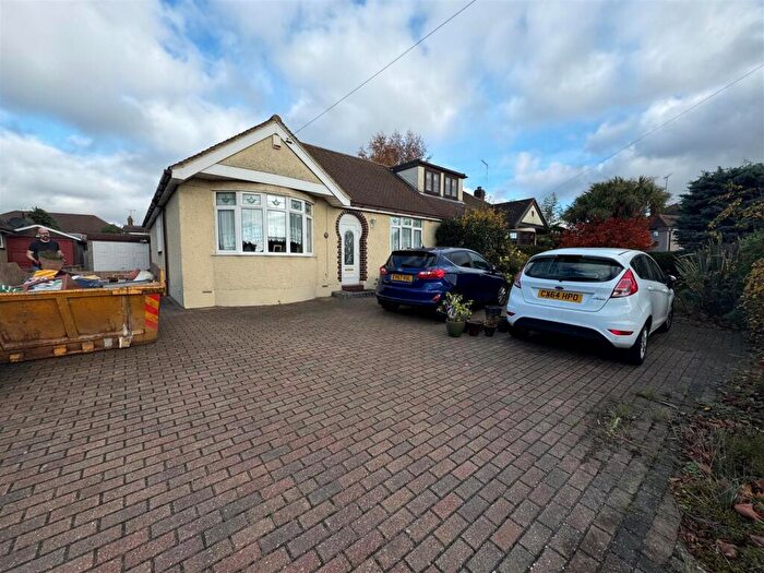 2 Bedroom Semi-Detached Bungalow For Sale In Roach Avenue, Rayleigh, SS6