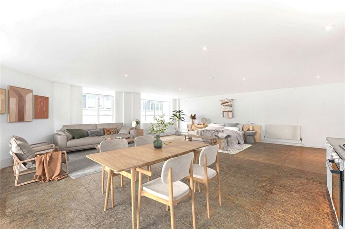 Studio To Rent In Britannia Walk, Shoreditch, London, N1