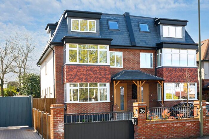 4 Bedroom Semi Detached House For Sale In Hurst Road, East Molesey, Surrey, KT8