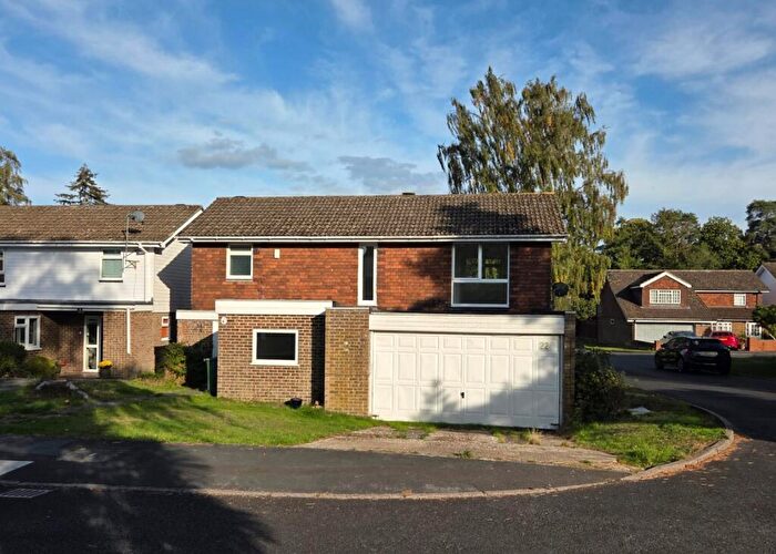 5 Bedroom Detached House To Rent In Spinis, Bracknell, Berkshire, RG12