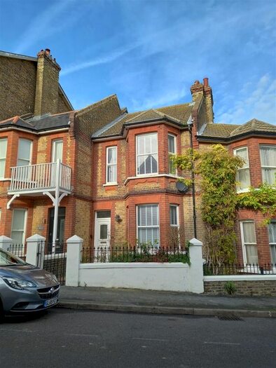 3 Bedroom Terraced House To Rent In Wrotham Road, Broadstairs, CT10