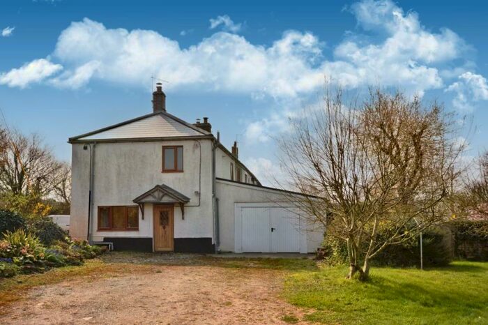 3 Bedroom End Of Terrace House For Sale In Walson Cottages, Bow, Crediton, EX17
