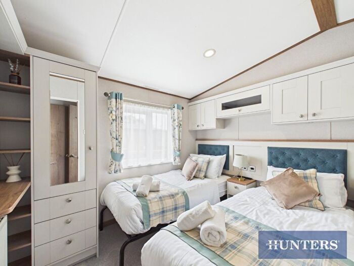 2 Bedroom Mobile/park Home For Sale In Bridlington Links, Sewerby, Bridlington, YO15