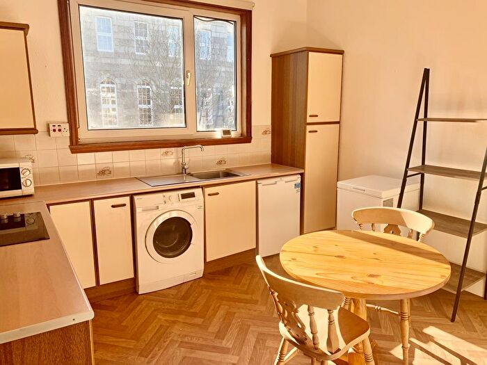 1 Bedroom Flat To Rent In Granton Place, Aberdeen, AB10