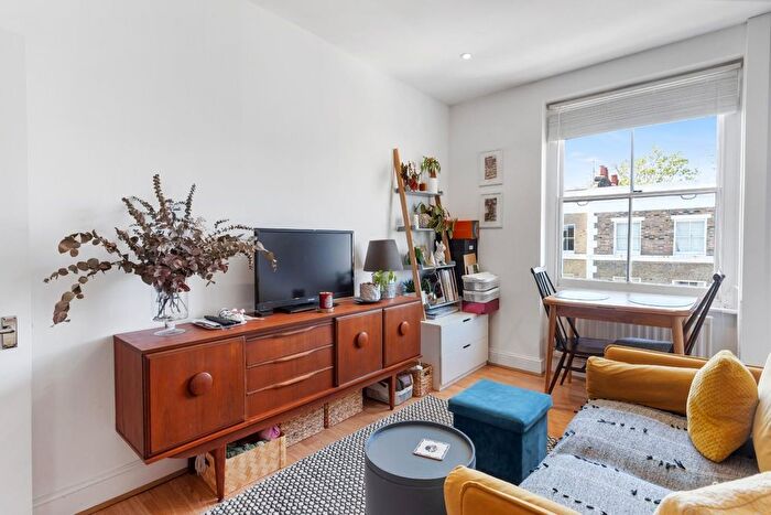1 Bedroom Flat To Rent In Shakspeare Walk, London, N16