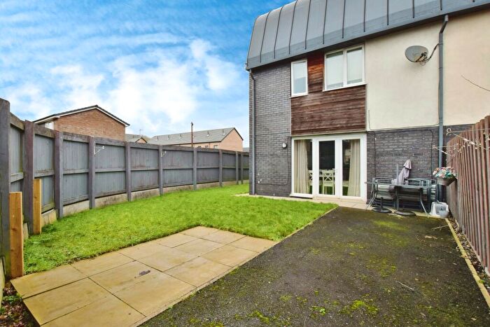 3 Bedroom End Of Terrace House For Sale In Epsom Avenue, Sale, Greater Manchester, M33