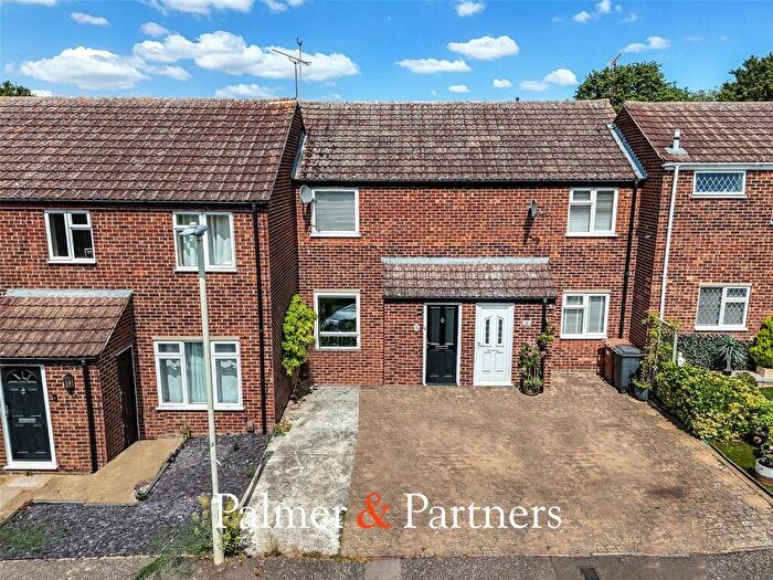 2 Bedroom Terraced House For Sale In Tupman Close, Chelmsford, Essex, CM1