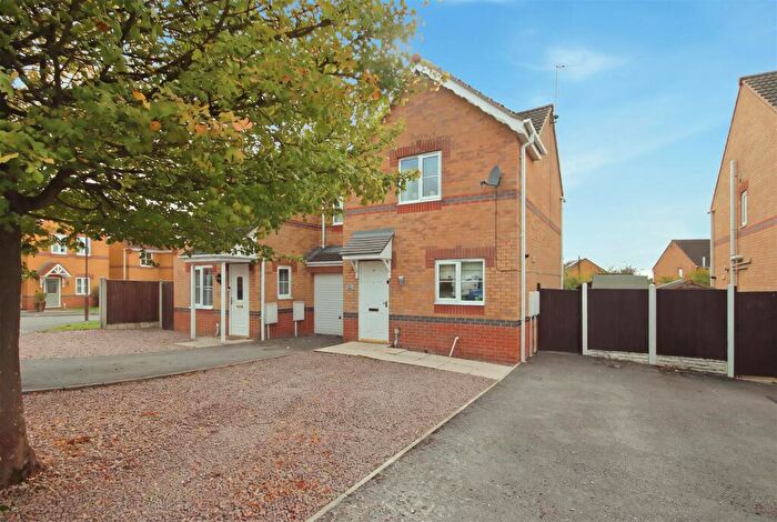 2 Bedroom Semi-Detached House For Sale In Linnet Way, Clowne, Chesterfield, S43