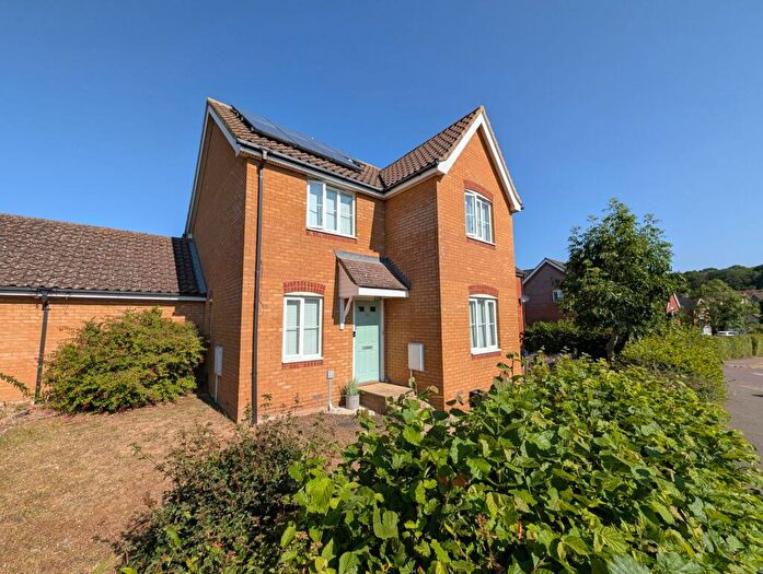 4 Bedroom Detached House For Sale In Brook Farm Road, Saxmundham, IP17