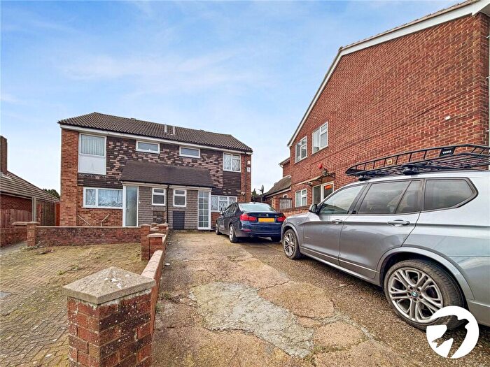 3 Bedroom Semi-Detached House To Rent In Horsted Avenue, Chatham, Kent, ME4