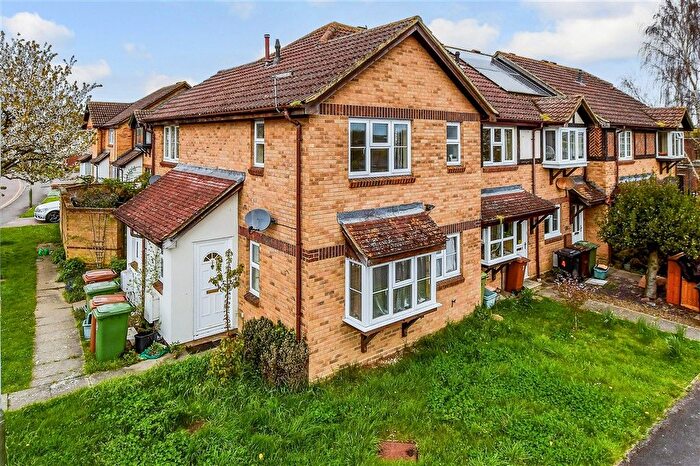 1 Bedroom Semi Detached House For Sale In The Shires, Paddock Wood, Tonbridge, Kent, TN12