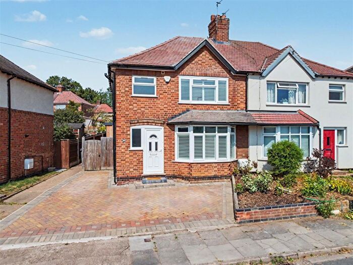 3 Bedroom Semi Detached House For Sale In Robinet Road, Beeston, Nottingham, NG9