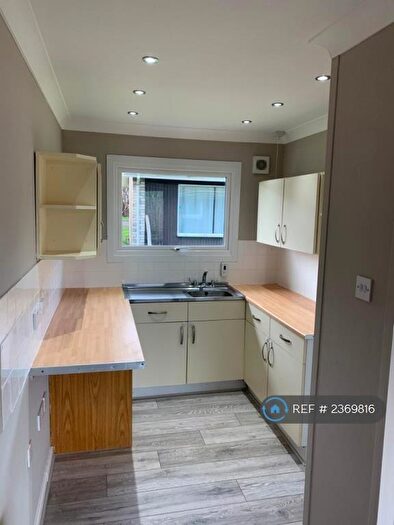 2 Bedroom Flat To Rent In Lenwood Road, Northam, Bideford, EX39