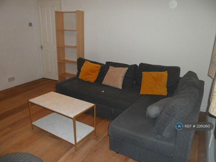 2 Bedroom Flat To Rent In Mildmay Park, London, N1