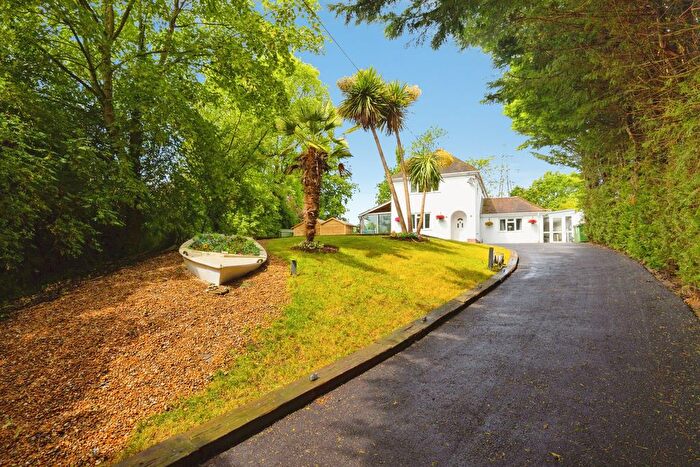 5 Bedroom Detached House For Sale In Barrow Hill, Ashford, TN25
