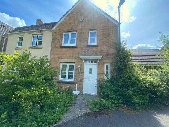 3 Bedroom House To Rent In The Pasture, Bradley Stoke, Bristol, BS32