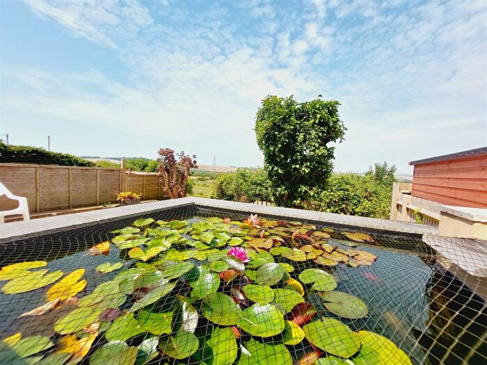 3 Bedroom Semi-Detached House For Sale In Heighton Crescent, Newhaven, BN9