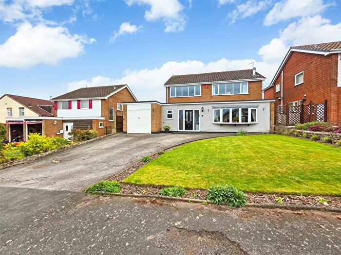 4 Bedroom Detached House For Sale In Sunningdale Drive, Woodborough, Nottingham, NG14