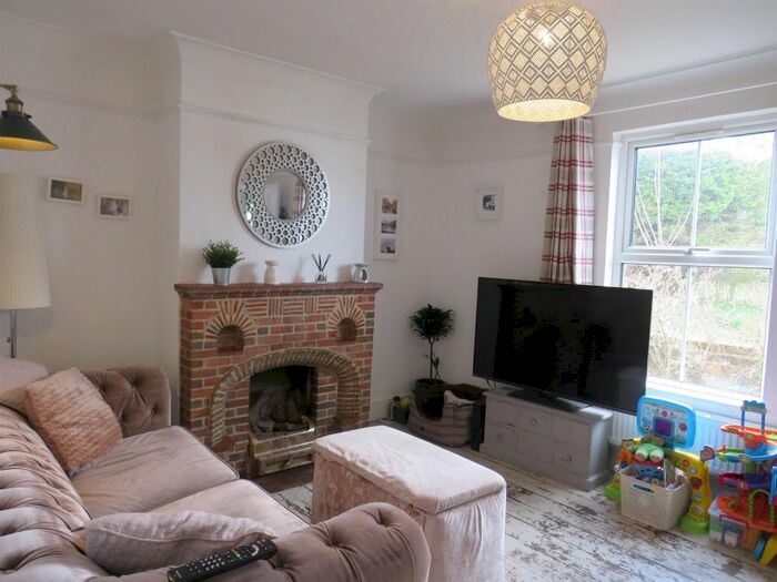 2 Bedroom SemiDetached House To Rent In Duck Lane, Laverstock