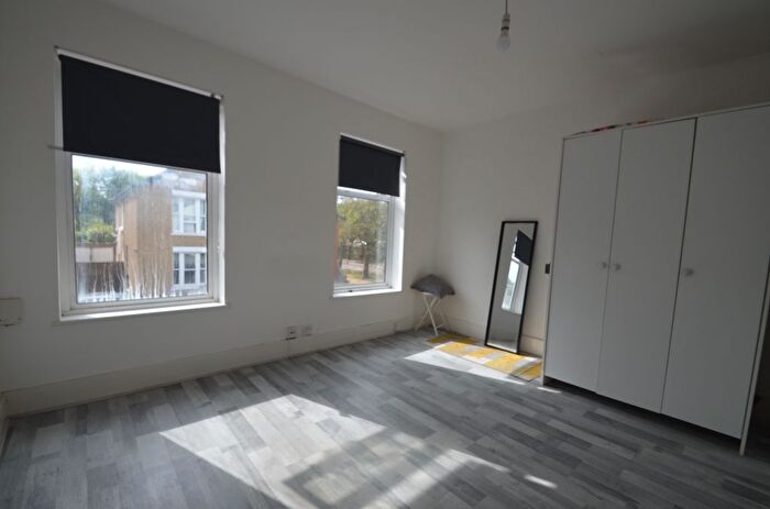 1 Bedroom Semi-Detached House To Rent In St. Georges Road, Feltham, TW13