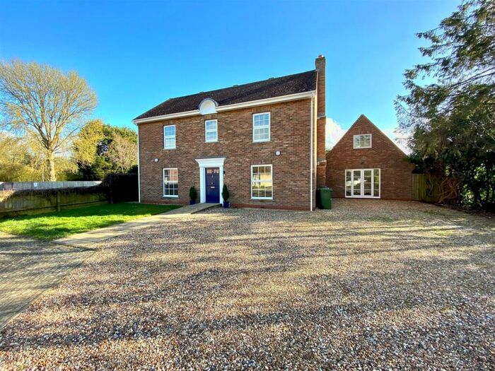 6 Bedroom House To Rent In Oaktree Close, Doddington, March, PE15