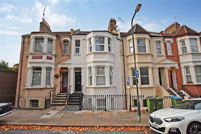 6 Bedroom Terraced House For Sale In Ennis Road, London, SE18