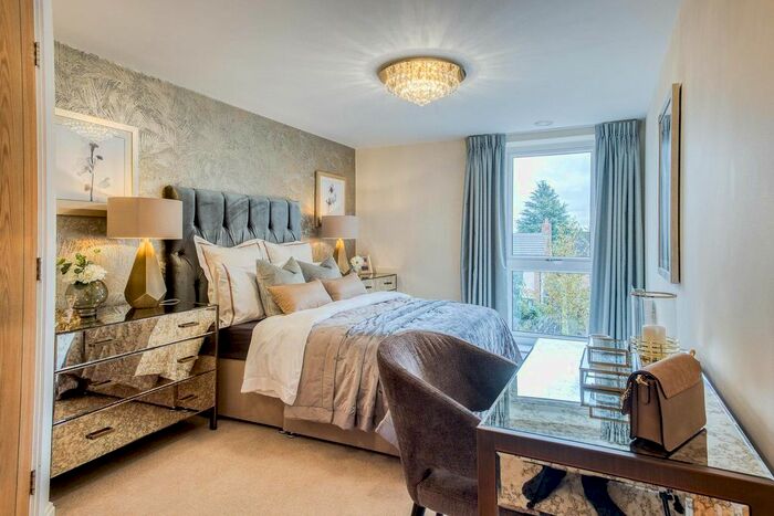 2 Bedroom Flat To Rent In Apartment, Linden Place, Solihull, West Midlands, B91